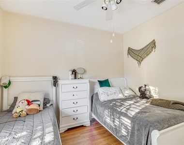 763 Star Pointe Drive - Photo Thumbnail 14