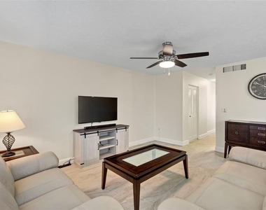 2700 Bayshore Boulevard - Photo Thumbnail 10