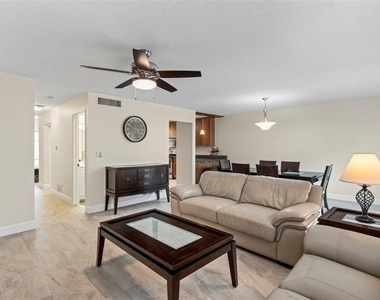 2700 Bayshore Boulevard - Photo Thumbnail 9