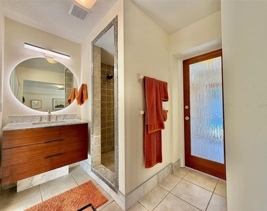 237 20th Avenue Se - Photo Thumbnail 10