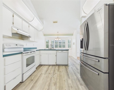 9434 Holnwon Court - Photo Thumbnail 7