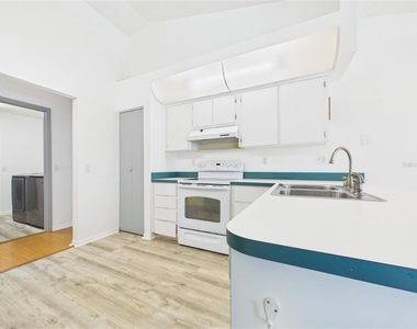 9434 Holnwon Court - Photo Thumbnail 8
