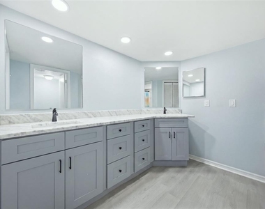 3401 Cypress Head Court - Photo Thumbnail 15