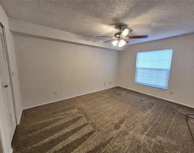 3025 Bonaventure Circle - Photo Thumbnail 11