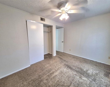 3025 Bonaventure Circle - Photo Thumbnail 15