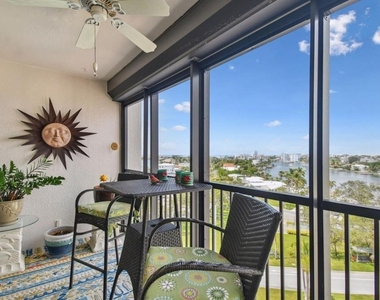 10355 Paradise Boulevard - Photo Thumbnail 10