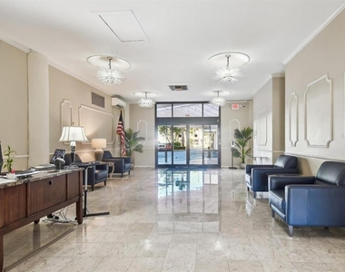 10355 Paradise Boulevard - Photo Thumbnail 2