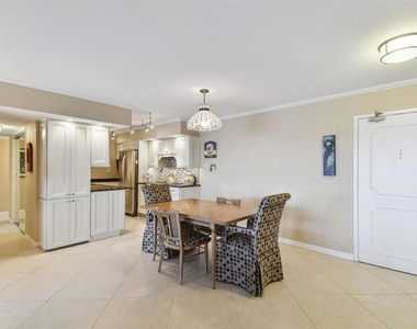 10355 Paradise Boulevard - Photo Thumbnail 4