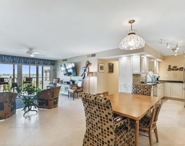 10355 Paradise Boulevard - Photo Thumbnail 11