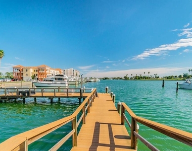10355 Paradise Boulevard - Photo Thumbnail 28