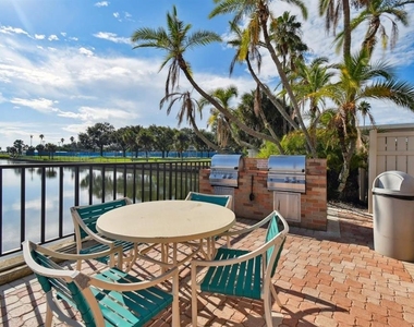 10355 Paradise Boulevard - Photo Thumbnail 30