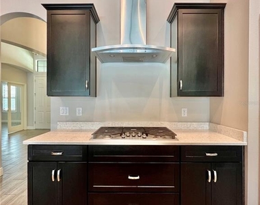 19237 Falcon Crest Boulevard - Photo Thumbnail 15
