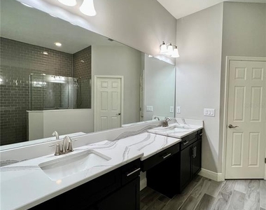 19237 Falcon Crest Boulevard - Photo Thumbnail 34