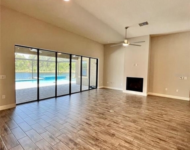 19237 Falcon Crest Boulevard - Photo Thumbnail 21