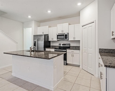 4607 Tuscan Loon Drive - Photo Thumbnail 6