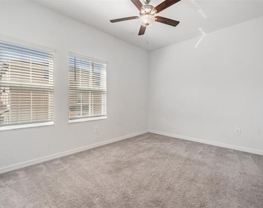 4607 Tuscan Loon Drive - Photo Thumbnail 25