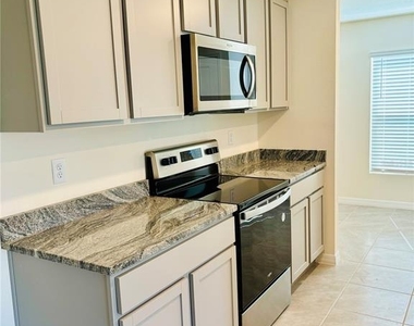 13649 Whiskey Daisy Drive - Photo Thumbnail 8