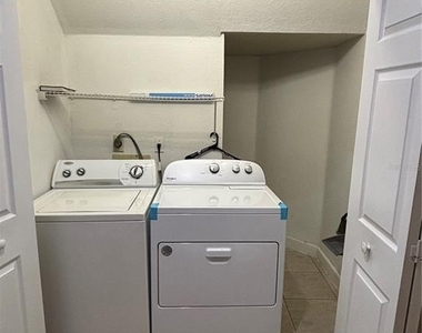 246 Dawn Court - Photo Thumbnail 9