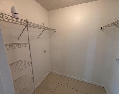 120 Spoonbill Court - Photo Thumbnail 9