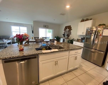 963 Serchio Street - Photo Thumbnail 7