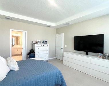 1000 Teal Creek Drive - Photo Thumbnail 15