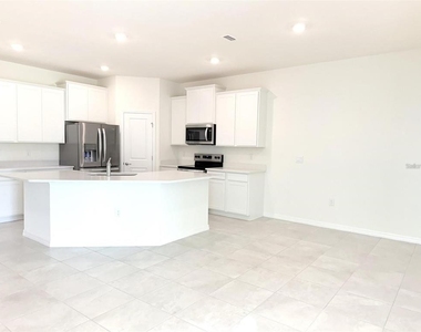 4730 Nw 39th Street Road - Photo Thumbnail 4