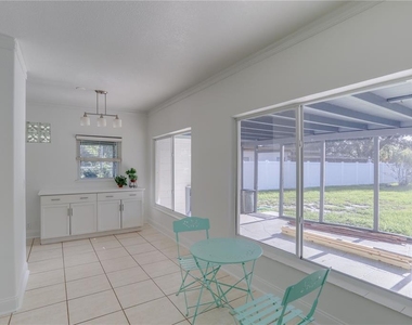 121 S Triplet Lake Drive - Photo Thumbnail 6