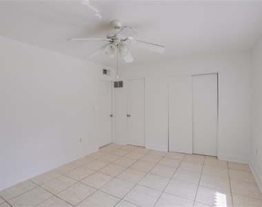 121 S Triplet Lake Drive - Photo Thumbnail 17