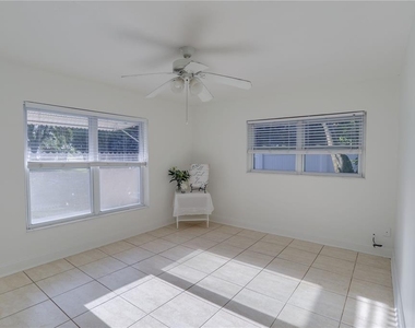 121 S Triplet Lake Drive - Photo Thumbnail 13