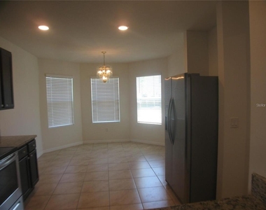 599 Autumn Stream Drive - Photo Thumbnail 14