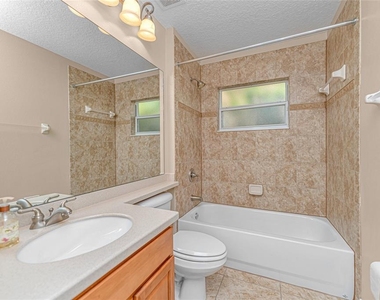 14921 Braywood Trail - Photo Thumbnail 9