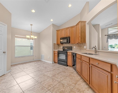 14921 Braywood Trail - Photo Thumbnail 4