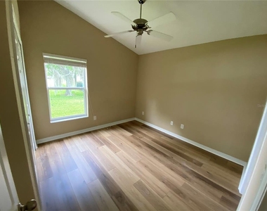14921 Braywood Trail - Photo Thumbnail 17