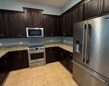 12952 Brandon Coates Drive - Photo Thumbnail 8