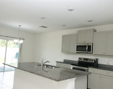 3940 Silverstream Terrace - Photo Thumbnail 17