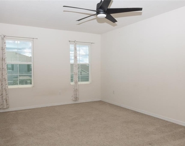 3940 Silverstream Terrace - Photo Thumbnail 5