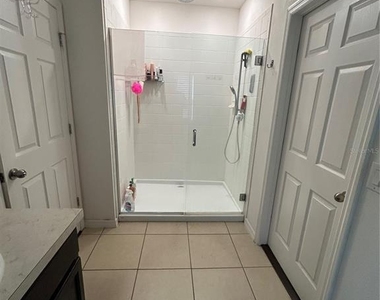 9213 Halsey Dr - Photo Thumbnail 7