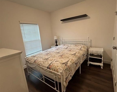 9213 Halsey Dr - Photo Thumbnail 3