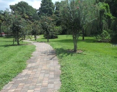 3992 Versailles Drive - Photo Thumbnail 13
