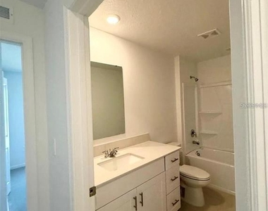 5300 Dagenham Dr - Photo Thumbnail 10