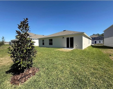 5300 Dagenham Dr - Photo Thumbnail 3
