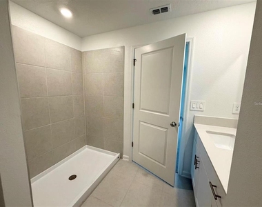 5300 Dagenham Dr - Photo Thumbnail 7