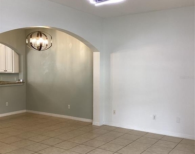 11932 Deer Path Way - Photo Thumbnail 6