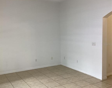 11932 Deer Path Way - Photo Thumbnail 5