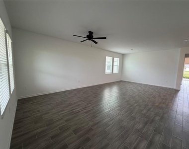 6464 Needle Way - Photo Thumbnail 31