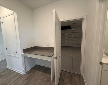 6464 Needle Way - Photo Thumbnail 16