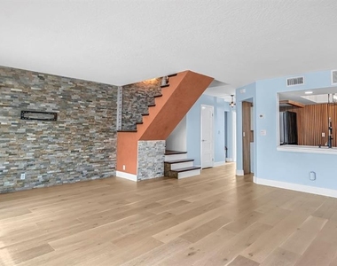 7 Emerald Court - Photo Thumbnail 6