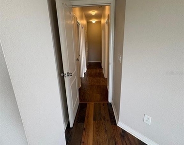 10907 Derringer Drive - Photo Thumbnail 16