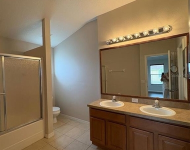 10907 Derringer Drive - Photo Thumbnail 15