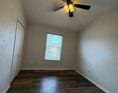 10907 Derringer Drive - Photo Thumbnail 20